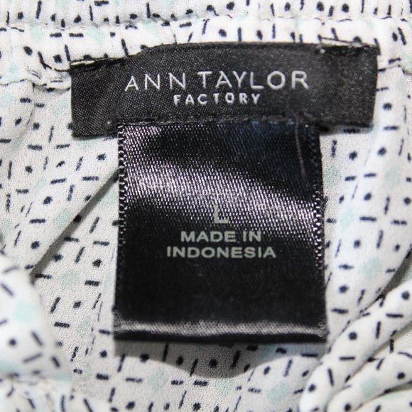 Ann Taylor Factory Women's White With Navy Pattern Tie Neck Long Sleeve Blouse ~ - Picture 6 of 8